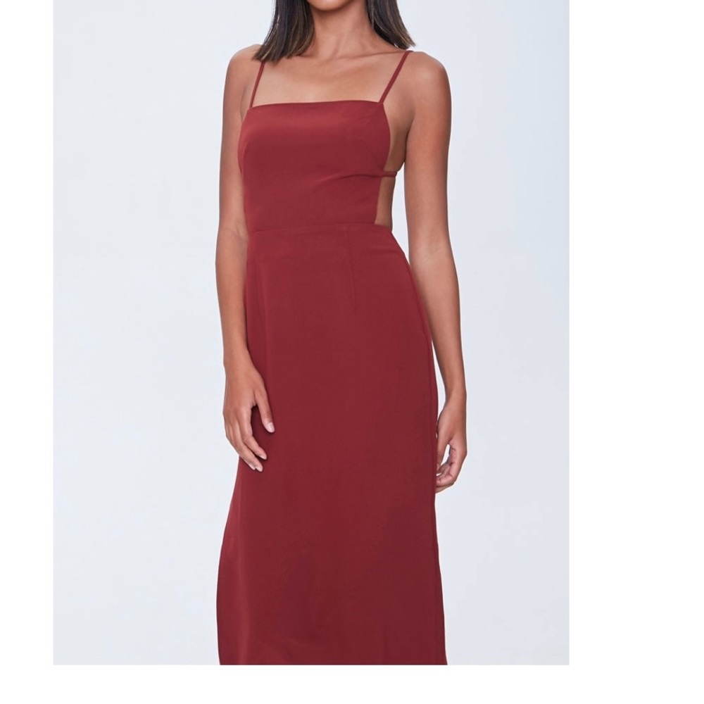 Maxi dress with side slit